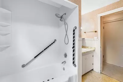 31 Conway St, Worcester, MA 01607 - Photo 26