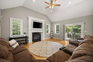 45 White Pines Rd, Bridgewater, MA 02324 - Photo 10
