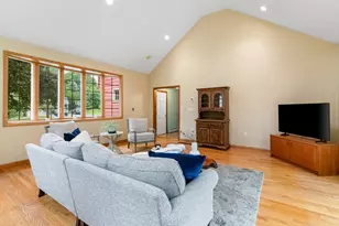 8 Indian Ln, Wakefield, MA 01880 - Photo 24