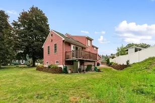 8 Indian Ln, Wakefield, MA 01880 - Photo 2