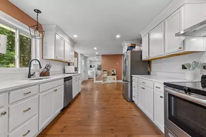 152 N Main St, Templeton, MA 01468 - Photo 10