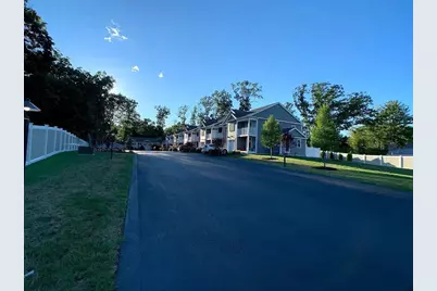 161 Broad St #9, Hudson, MA 01749 - Photo 2