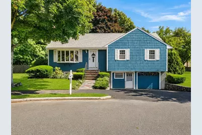 7 Kennedy Cir, Wakefield, MA 01880 - Photo 1