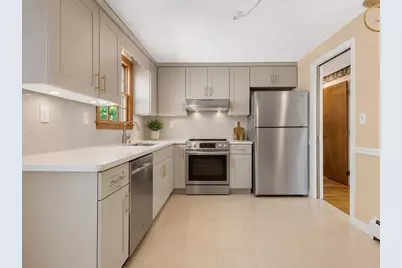 7 Kennedy Cir, Wakefield, MA 01880 - Photo 12