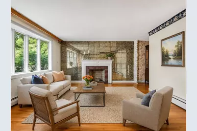 7 Kennedy Cir, Wakefield, MA 01880 - Photo 8
