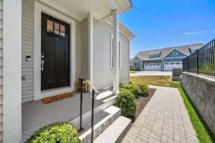 21 Birkdale Ln, Hopkinton, MA 01748 - Photo 2