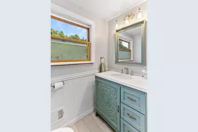 30 Peters Road, Swansea, MA 02777 - Photo 36