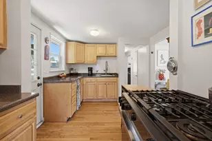 29 Magee St, Boston, MA 02136 - Photo 8
