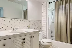 8 Davis St, Montague, MA 01376 - Photo 20