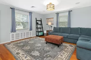 31 Smith St, Waltham, MA 02451 - Photo 12