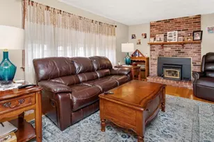 127 Westgate Rd, Waltham, MA 02453 - Photo 10