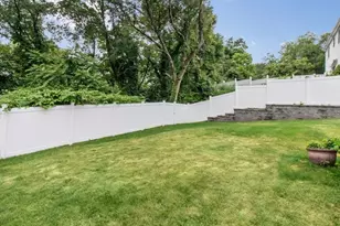 127 Westgate Rd, Waltham, MA 02453 - Photo 26