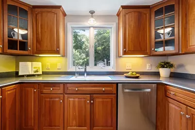 134 Bedford St, Burlington, MA 01803 - Photo 2