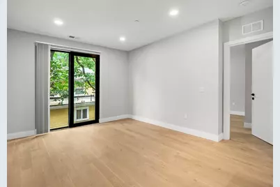 9 Central St #202, Somerville, MA 02143 - Photo 6