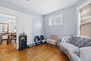 37 Eaton St, Fall River, MA 02723 - Photo 4