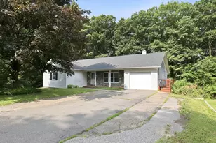 132 Charlton Rd, Spencer, MA 01562 - Photo 1