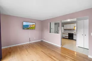 6 Apricot St, Worcester, MA 01603 - Photo 8