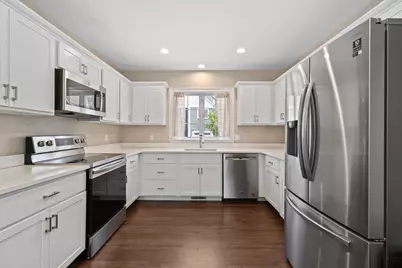 32 Drum Dr #32, Plymouth, MA 02360 - Photo 2
