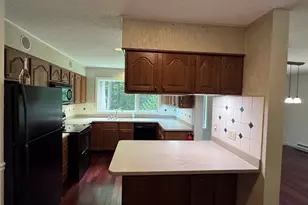 304 Fairway Village, Northampton, MA 01053 - Photo 6