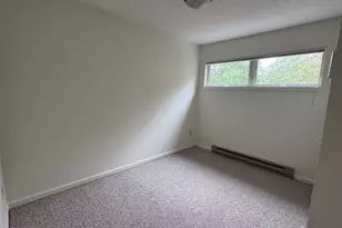 304 Fairway Village, Northampton, MA 01053 - Photo 10