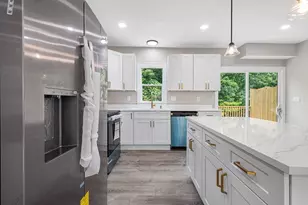 40-42 N Main St, Northbridge, MA 01588 - Photo 16