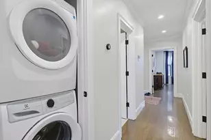498 Sumner St, Boston, MA 02128 - Photo 20