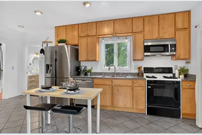 7 Henry St, Belmont, MA 02478 - Photo 8