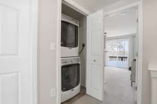 147 Constitution Dr, Fitchburg, MA 01420 - Photo 8