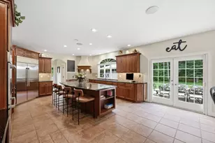 8 Lexington Cir, Southwick, MA 01077 - Photo 18