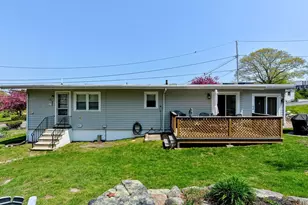 16 Warwick Rd, Gloucester, MA 01930 - Photo 4