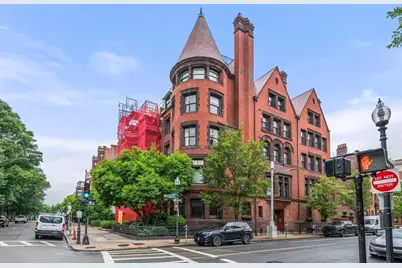 20 Gloucester St #3, Boston, MA 02115 - Photo 1