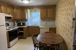 5 Pilgrim Cir, Methuen, MA 01844 - Photo 2