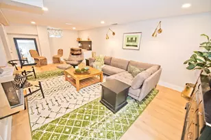 16 Warren Ave, Newton, MA 02465 - Photo 32