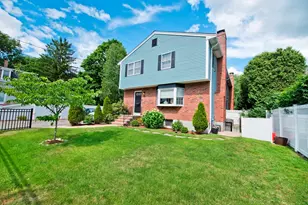 16 Warren Ave, Newton, MA 02465 - Photo 4