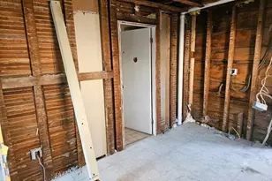 89 Friend St, Gloucester, MA 01930 - Photo 4