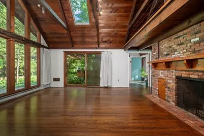 39 Westview Ter, Easthampton, MA 01027 - Photo 6