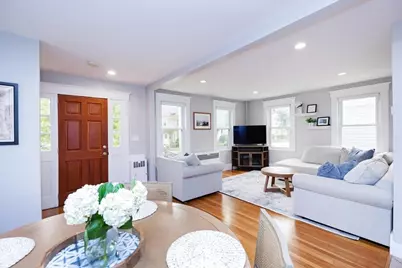 27 Chestnut Street, Danvers, MA 01923 - Photo 14