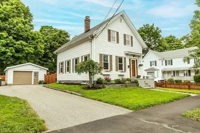 27 Chestnut Street, Danvers, MA 01923 - Photo 2