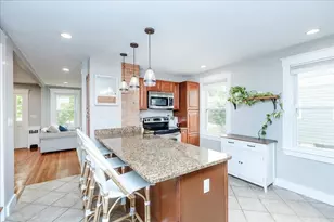 27 Chestnut St, Danvers, MA 01923 - Photo 8
