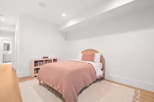 377 W First St, Boston, MA 02127 - Photo 22