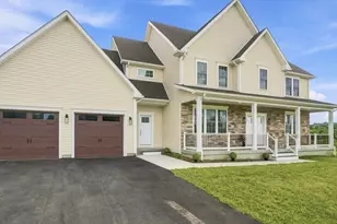 1 A Farmer Circle, East Longmeadow, MA 01028 - Photo 2