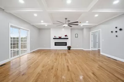 1 A Farmer Cir, East Longmeadow, MA 01028 - Photo 10