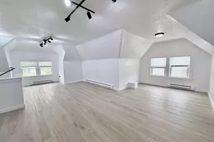 5 Stoneland Rd, Worcester, MA 01603 - Photo 2