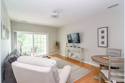13 Morgan Dr #307, Natick, MA 01760 - Photo 4