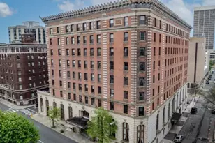 140 Chestnut St, Springfield, MA 01103 - Photo 2