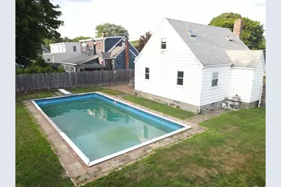 22 Windsor Rd, Beverly, MA 01915 - Photo 2