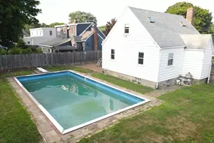 22 Windsor Rd, Beverly, MA 01915 - Photo 2