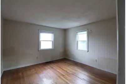 22 Windsor Rd, Beverly, MA 01915 - Photo 16