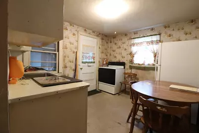 22 Windsor Rd, Beverly, MA 01915 - Photo 8
