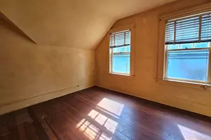 994 Pleasant St, Canton, MA 02021 - Photo 14